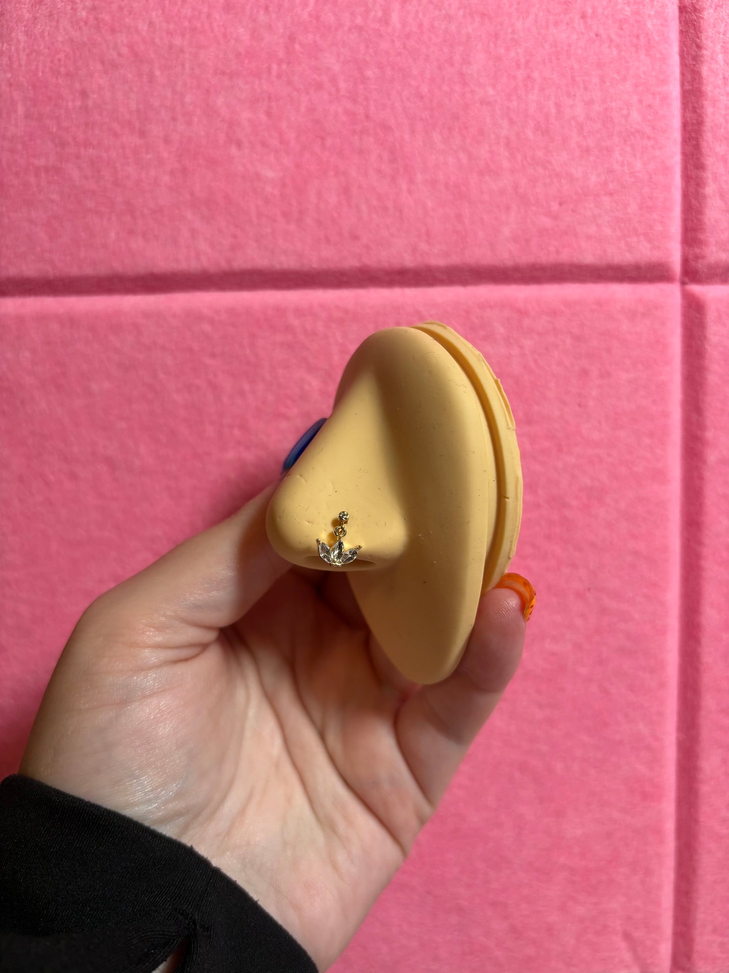 3 diamond nose stud